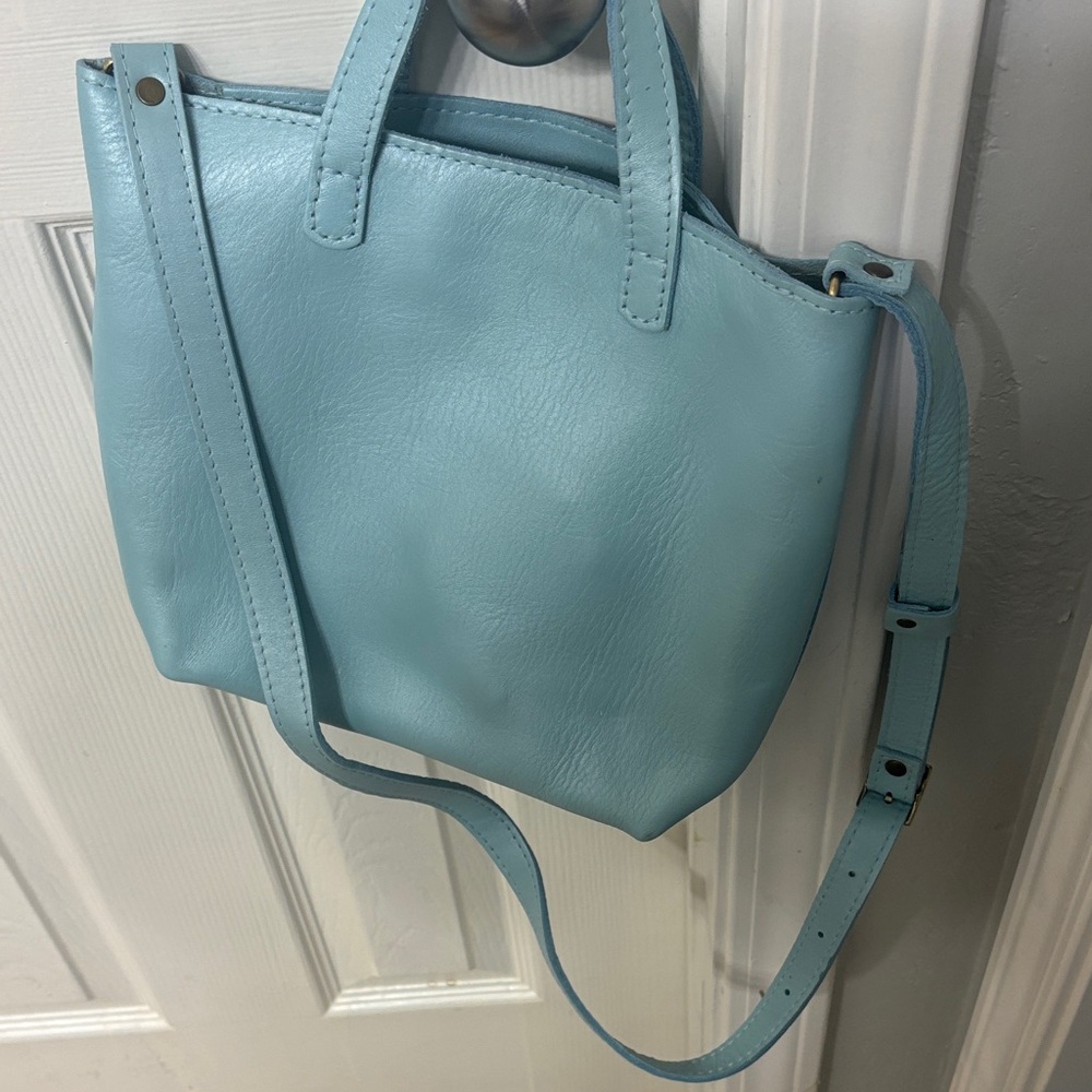 Portland Leather Mini Crossbody Leather Tote Bag zippered. CABO NEW - Picture 4 of 5